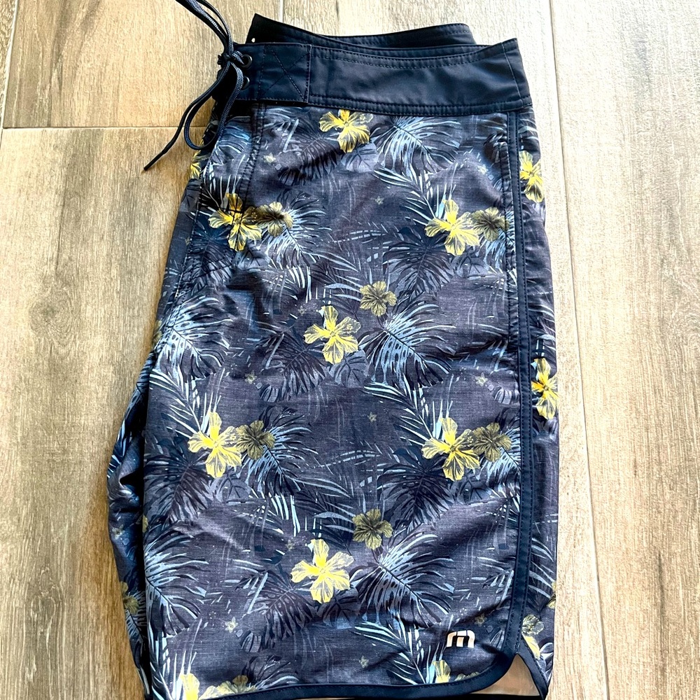 Travis Mathew boardshorts